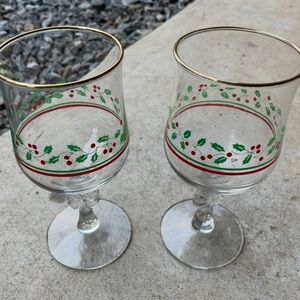 2 Vintage Libbey Arby's Christmas Wine Glasses, Holly Berry Design w/ Bow Accent